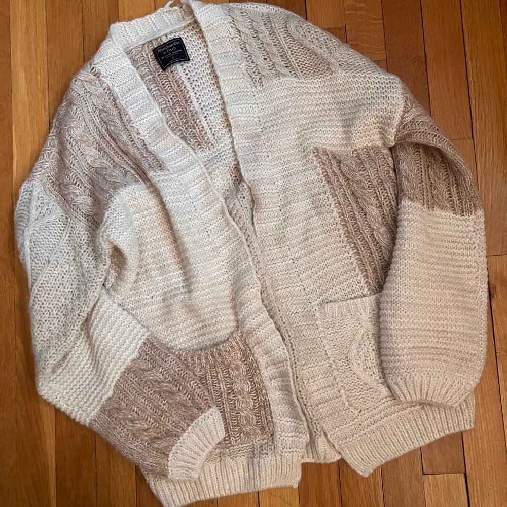 Abercrombie & Fitch Cream and Tan Cardigan